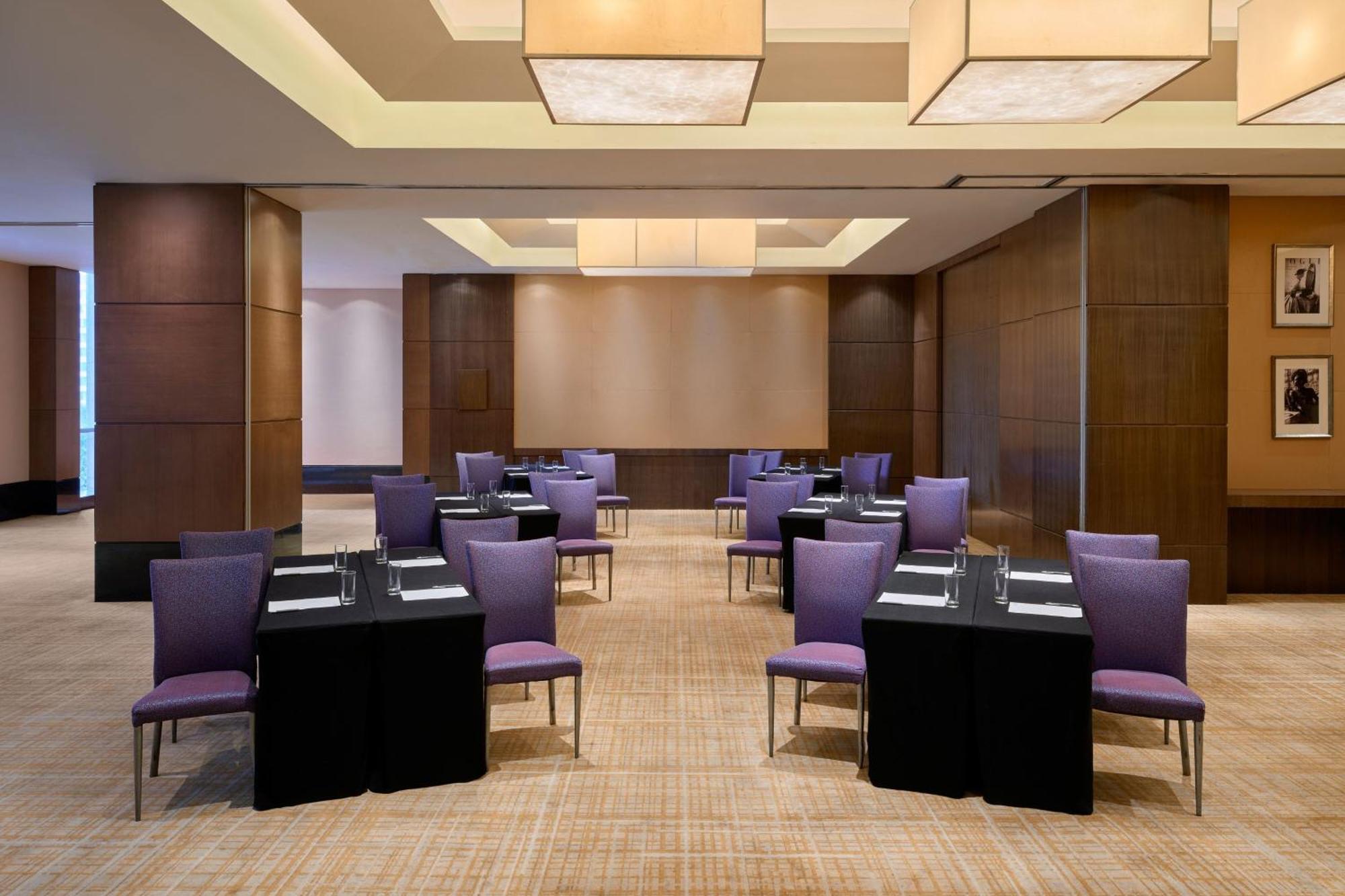 Courtyard By Marriott Xujiahui 4*