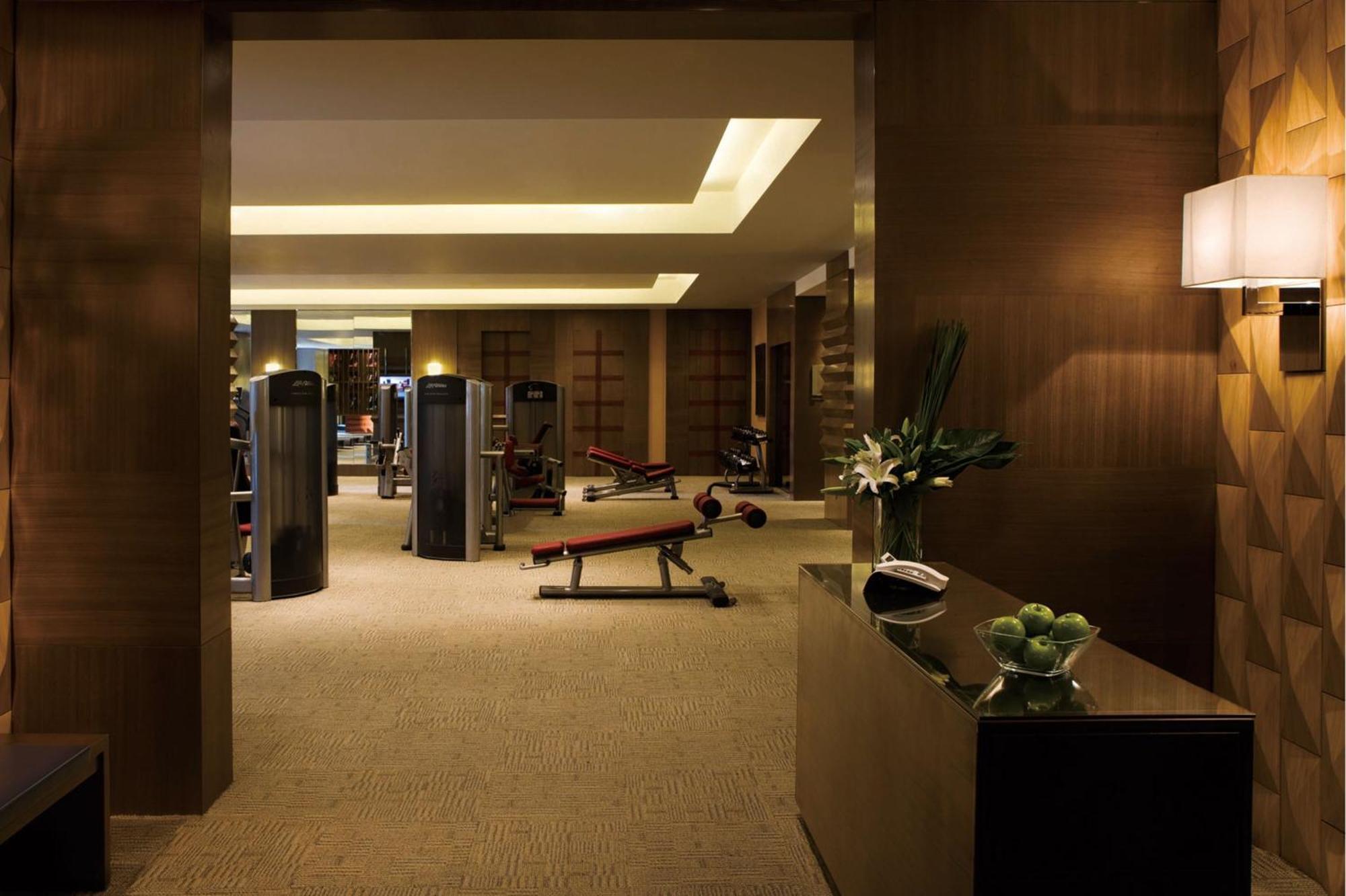 Hotel Courtyard By Marriott Xujiahui 4*