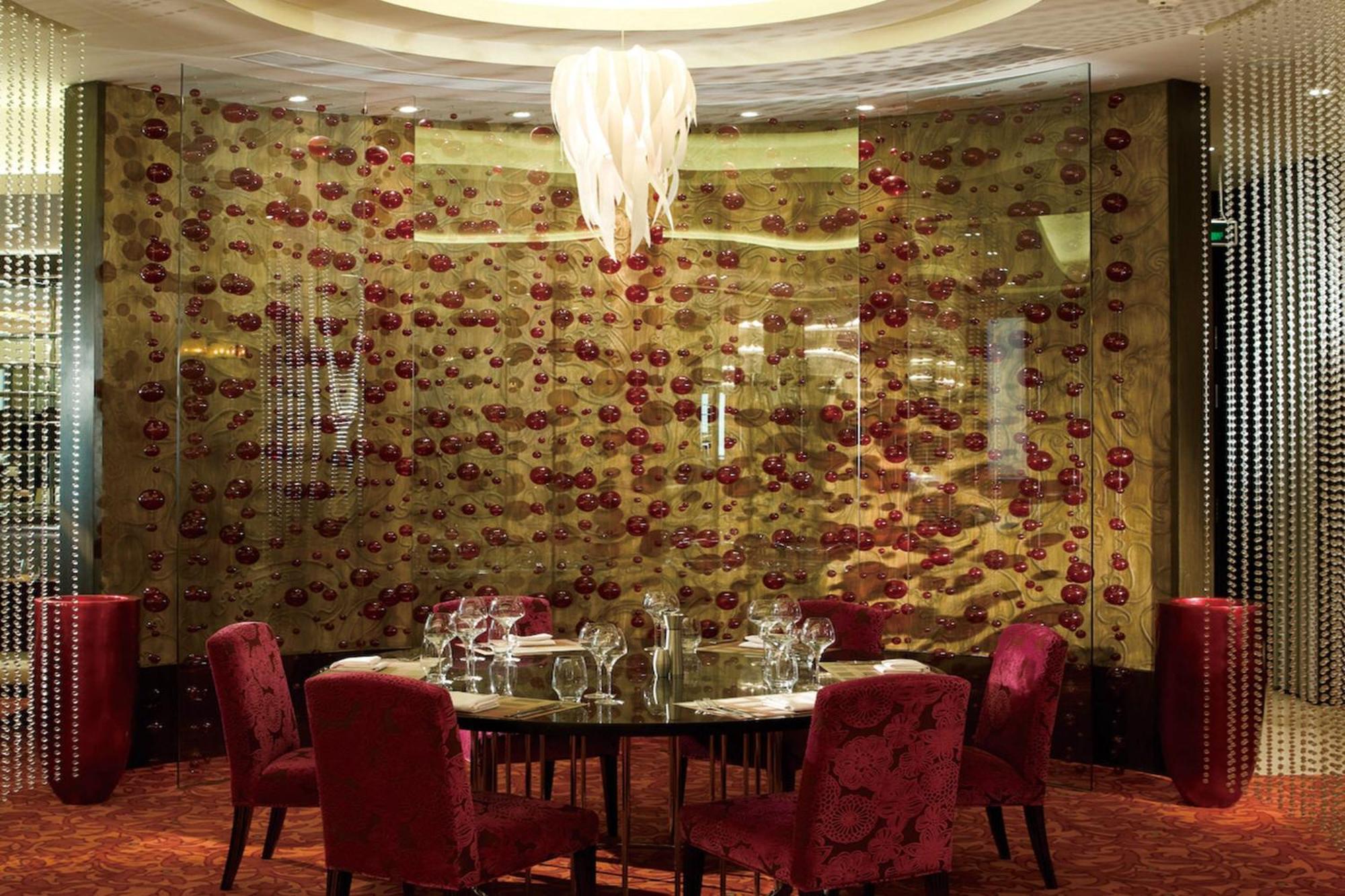 Courtyard By Marriott Xujiahui Hotel