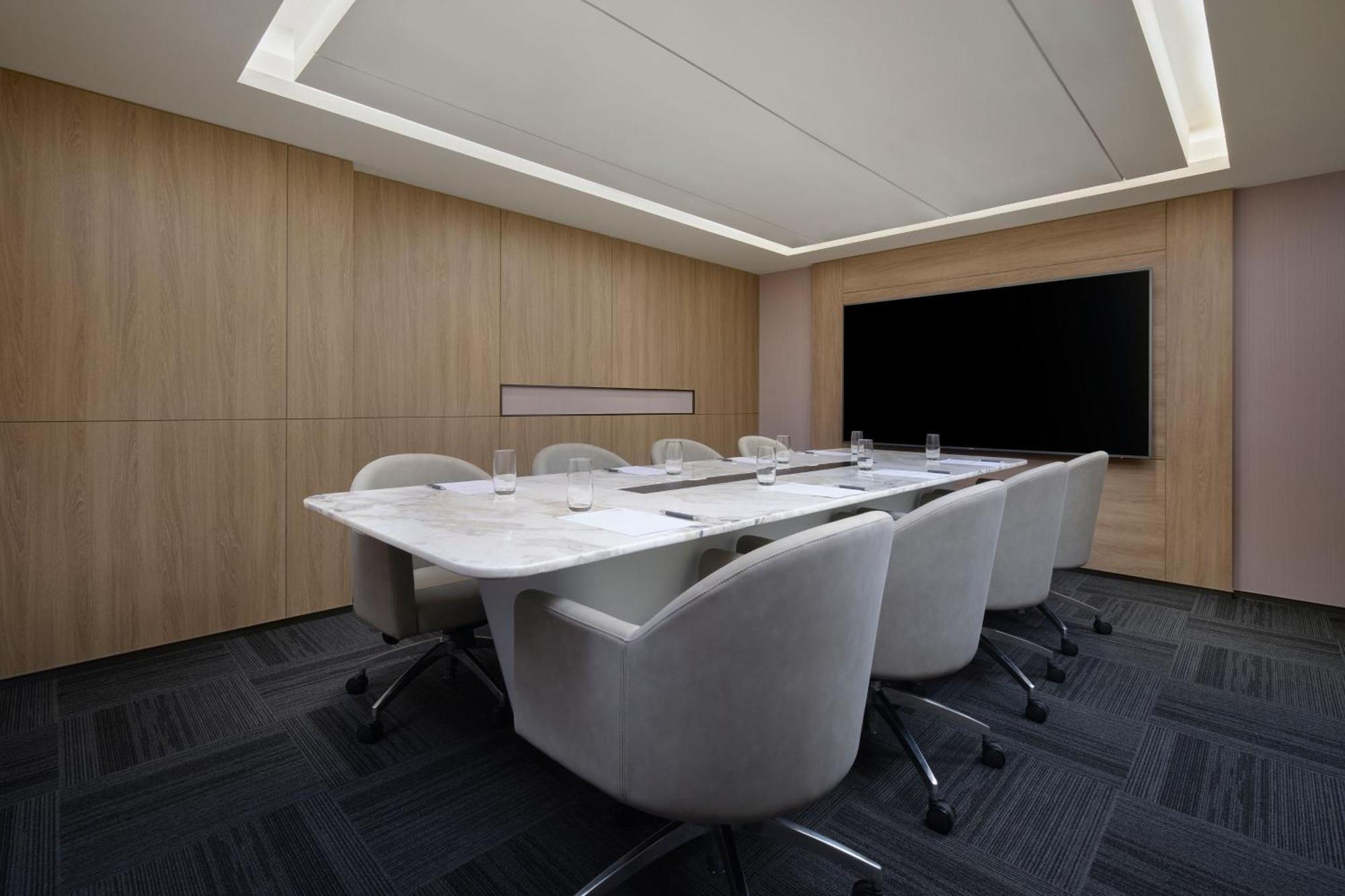 Courtyard By Marriott Xujiahui 4*