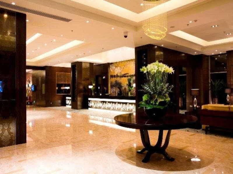 Courtyard By Marriott Xujiahui 4*