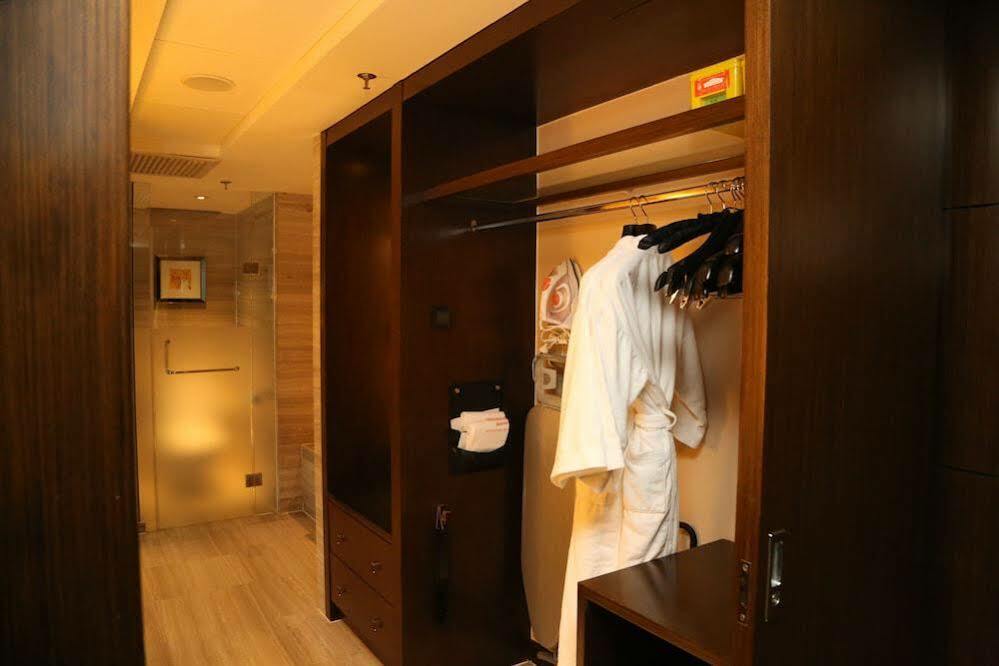 Courtyard By Marriott Xujiahui