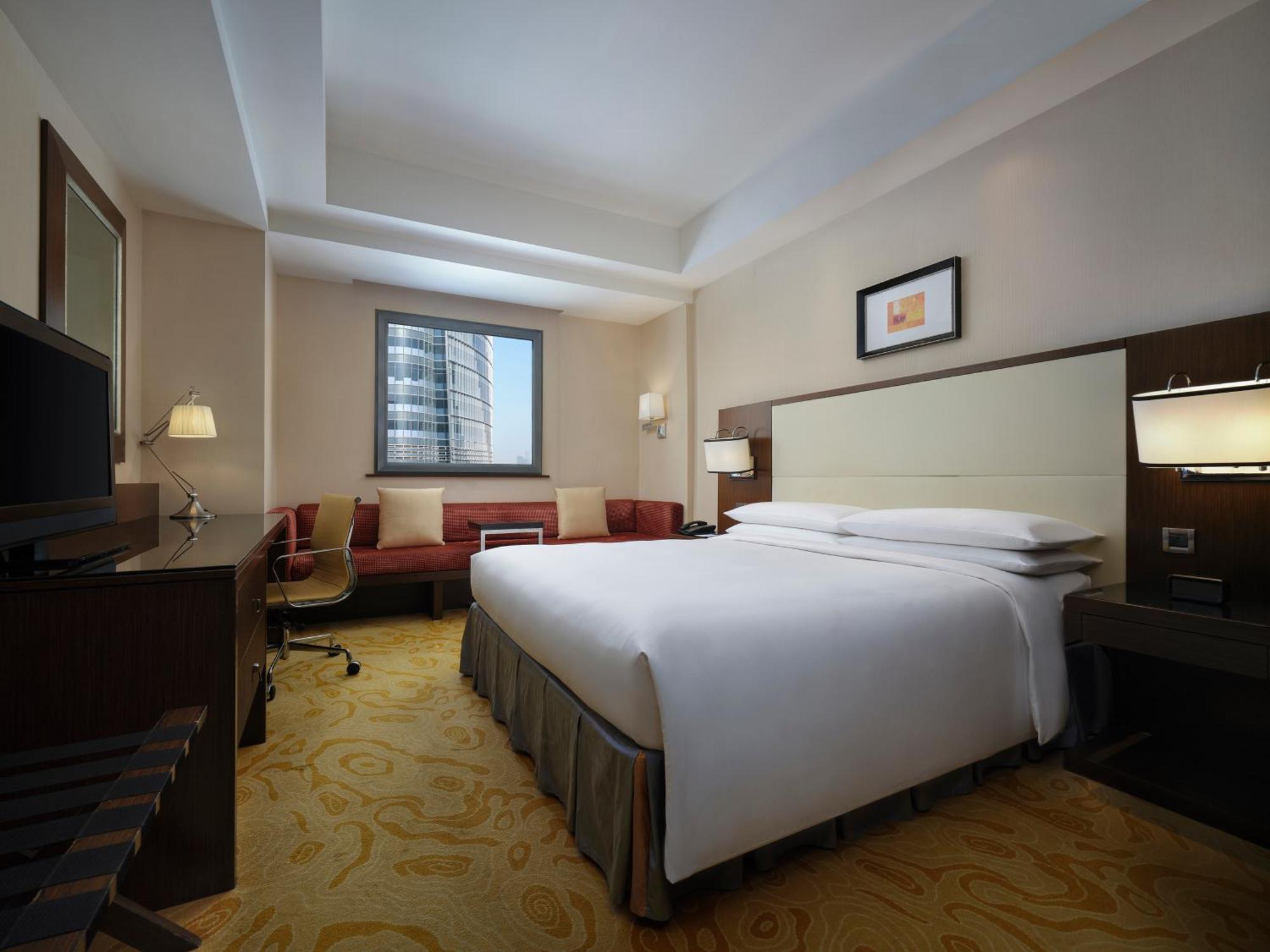 Courtyard By Marriott Xujiahui Hotel 4*